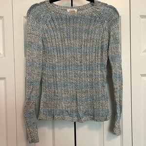 Women’s knitted sweater